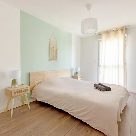 T3 Avec Terrasse Et Parking, A Proximite De L'aeroport Et D'airbus アパート *