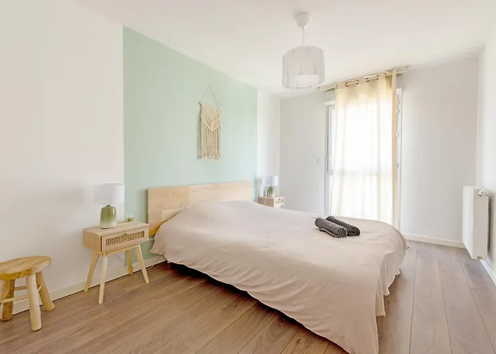 T3 Avec Terrasse Et Parking, A Proximite De L'aeroport Et D'airbus Apartment *