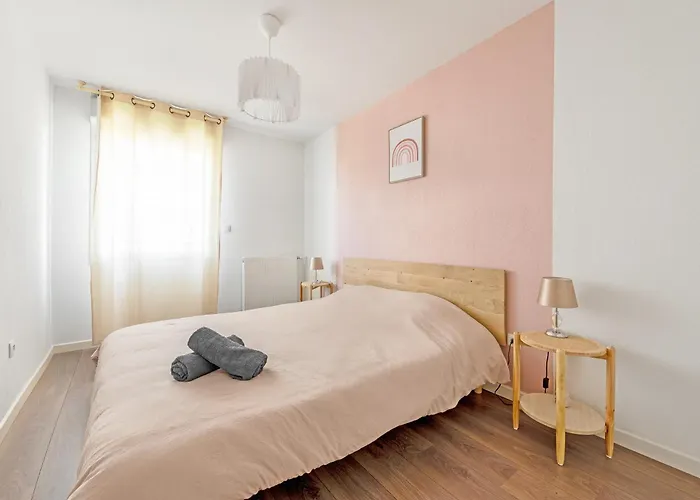 Apartment T3 Avec Terrasse Et Parking, A Proximite De L'aeroport Et D'airbus Toulouse