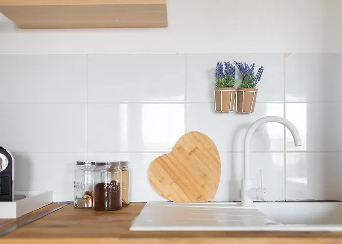 T3 Avec Terrasse Et Parking, A Proximite De L'aeroport Et D'airbus *